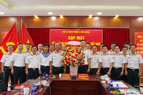 Vùng 2 Hải quân gặp mặt kỷ niệm 68 năm Ngày Thầy thuốc Việt Nam